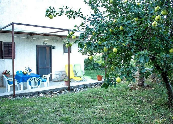 Apartman Dina